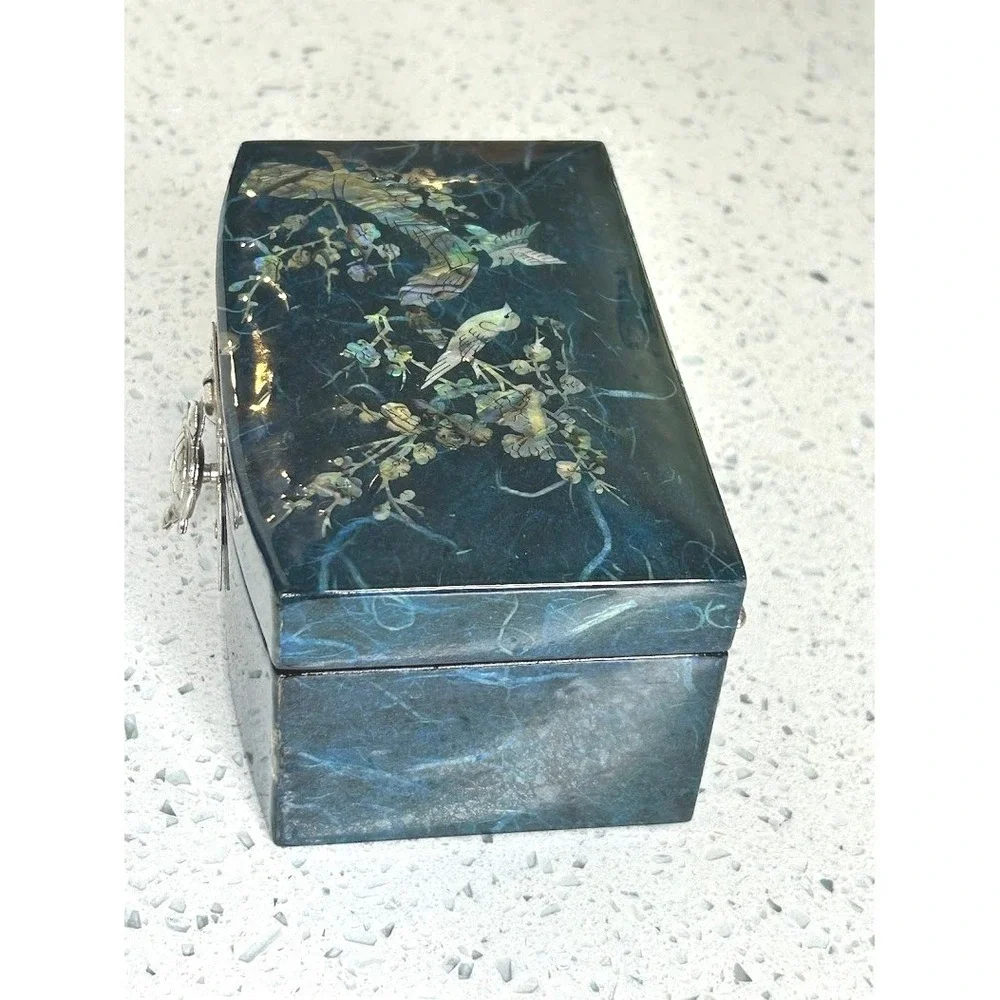 Vintage Mother of Pearl Inlay Lacquer Jewelry Box Teal Blue Bird Turtle Clasp